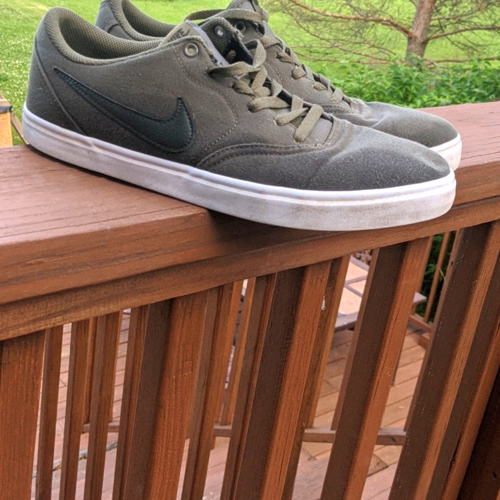 Nike SB check